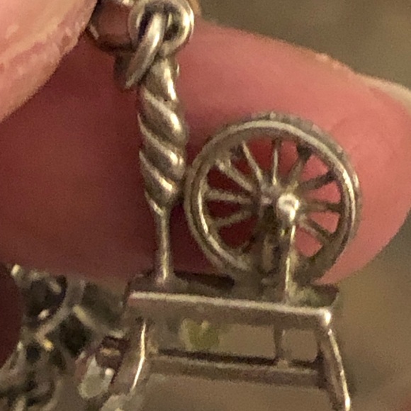 Vintage 24 charm Silver charm bracelet - Picture 9 of 15